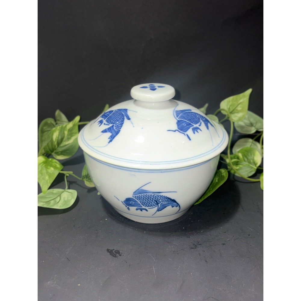 Vtg Chinese Blue and White Porcelain Koi Fish Lidded Ginger Jar Bowl 6.5"